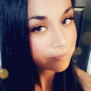 Meet your Posher, Kiki